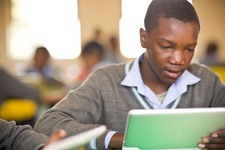 Digital Literacy And Teaching English Exploring What Teachers Need To